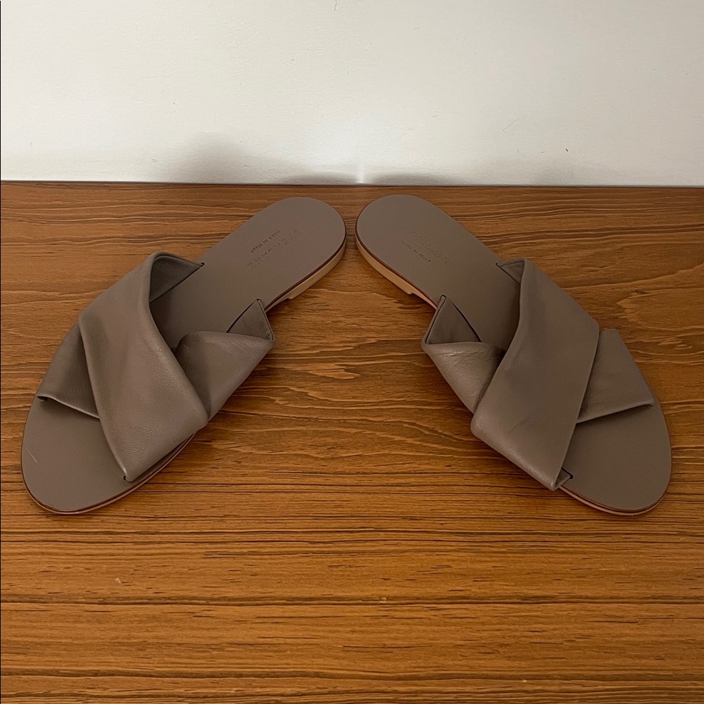 EVERLANE The Day Crossover Sandal - Picture 11 of 16